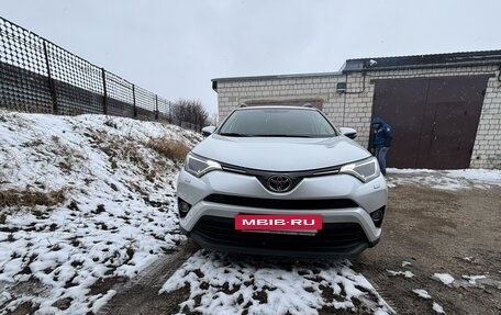 Toyota RAV4, 2019 год, 3 100 000 рублей, 10 фотография