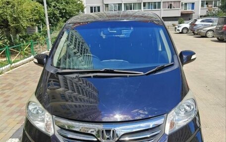 Honda Freed I, 2012 год, 1 480 000 рублей, 4 фотография