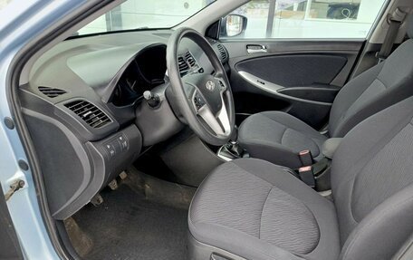 Hyundai Solaris II рестайлинг, 2013 год, 899 000 рублей, 16 фотография