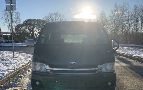 Toyota HiAce H200, 2009 год, 1 900 000 рублей, 1 фотография