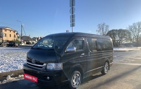 Toyota HiAce H200, 2009 год, 1 900 000 рублей, 2 фотография