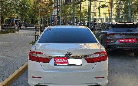 Toyota Camry, 2012 год, 1 800 000 рублей, 6 фотография