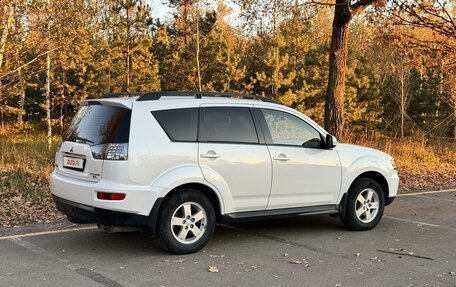 Mitsubishi Outlander III рестайлинг 3, 2011 год, 1 330 000 рублей, 4 фотография