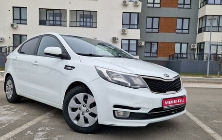 KIA Rio III рестайлинг, 2015 год, 1 070 000 рублей, 1 фотография