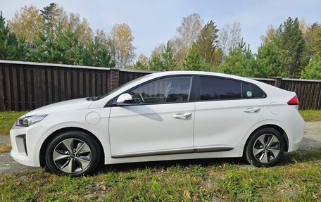 Hyundai IONIQ, 2017 год, 2 050 000 рублей, 7 фотография