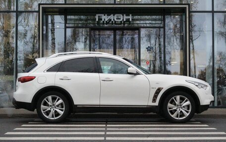 Infiniti QX70, 2016 год, 2 500 000 рублей, 4 фотография