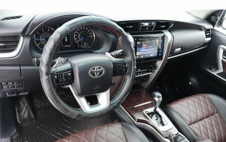 Toyota Fortuner II, 2018 год, 3 500 000 рублей, 6 фотография