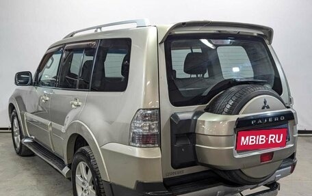 Mitsubishi Pajero IV, 2007 год, 1 425 000 рублей, 7 фотография