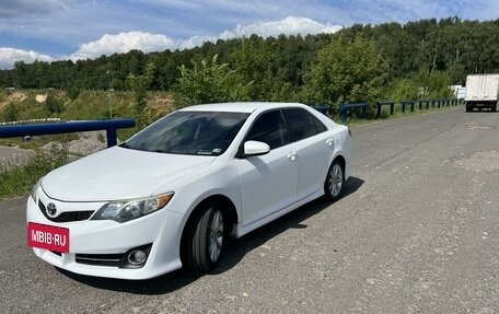 Toyota Camry, 2013 год, 1 700 000 рублей, 2 фотография