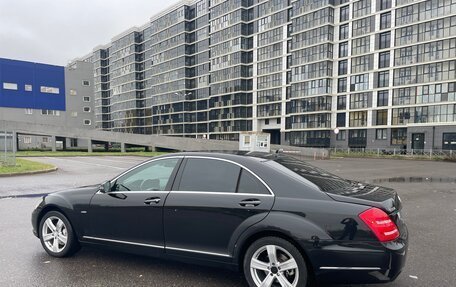 Mercedes-Benz S-Класс, 2011 год, 1 900 000 рублей, 4 фотография