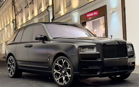 Rolls-Royce Cullinan, 2021 год, 54 999 888 рублей, 2 фотография