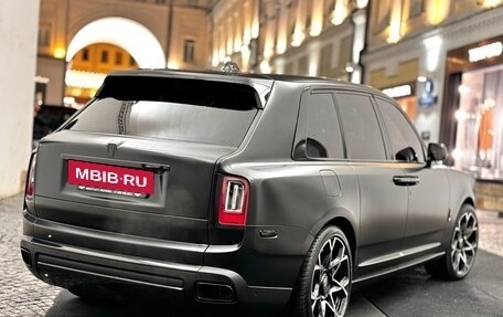 Rolls-Royce Cullinan, 2021 год, 54 999 888 рублей, 22 фотография