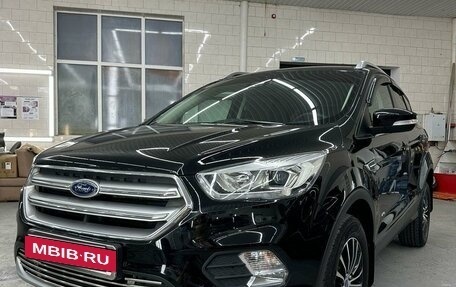 Ford Kuga III, 2017 год, 1 930 000 рублей, 1 фотография