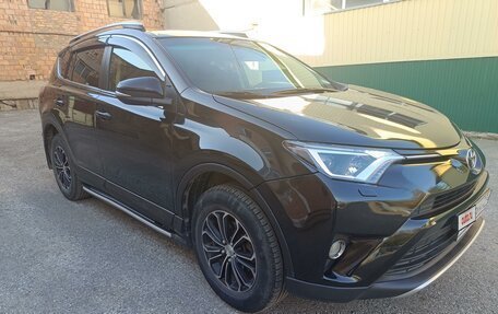 Toyota RAV4, 2015 год, 1 770 000 рублей, 14 фотография