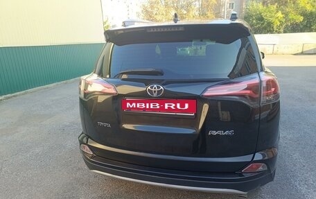 Toyota RAV4, 2015 год, 1 770 000 рублей, 8 фотография