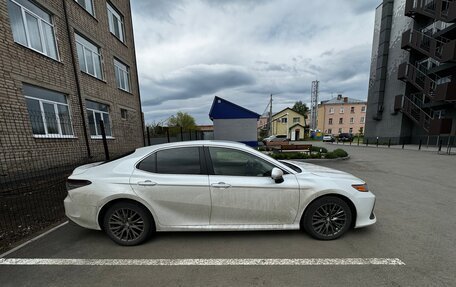 Toyota Camry, 2022 год, 4 000 000 рублей, 4 фотография