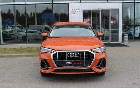 Audi Q3, 2019 год, 3 587 000 рублей, 2 фотография