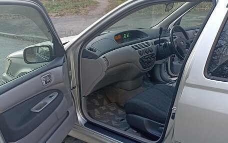 Toyota Vista V30, 2002 год, 640 000 рублей, 16 фотография