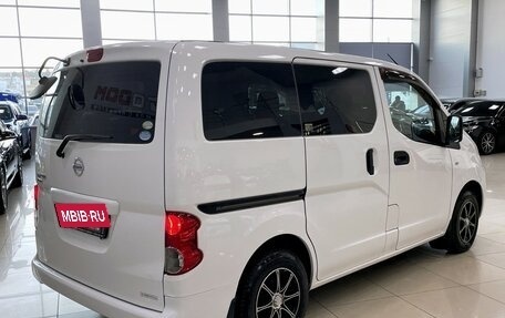 Nissan NV200, 2010 год, 1 097 000 рублей, 10 фотография