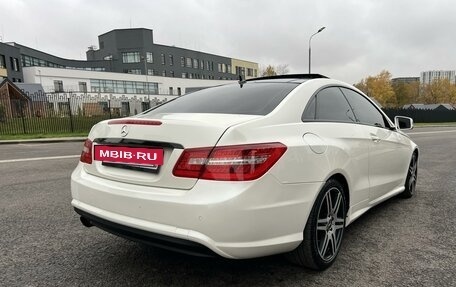 Mercedes-Benz E-Класс, 2012 год, 1 550 000 рублей, 6 фотография