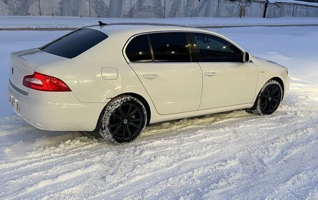 Skoda Superb III рестайлинг, 2012 год, 850 000 рублей, 3 фотография