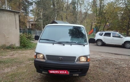 Toyota HiAce H100, 2002 год, 1 050 000 рублей, 2 фотография