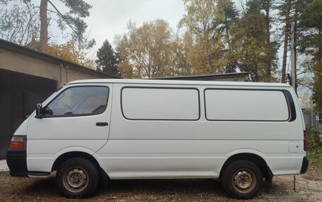 Toyota HiAce H100, 2002 год, 1 050 000 рублей, 4 фотография