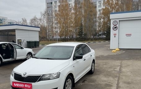 Skoda Rapid I, 2014 год, 900 000 рублей, 7 фотография