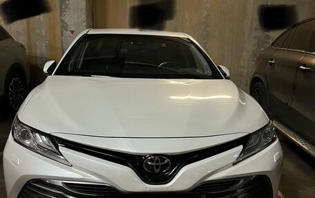 Toyota Camry, 2020 год, 3 350 000 рублей, 1 фотография