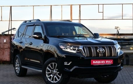 Toyota Land Cruiser Prado 150 рестайлинг 2, 2018 год, 5 650 000 рублей, 3 фотография