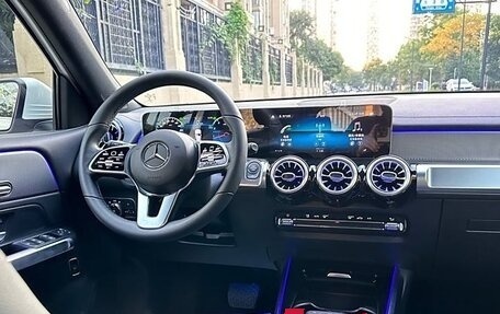 Mercedes-Benz GLB, 2021 год, 2 768 200 рублей, 10 фотография