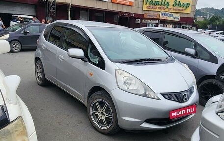 Honda Fit III, 2008 год, 550 000 рублей, 2 фотография