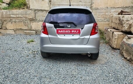 Honda Fit III, 2008 год, 550 000 рублей, 4 фотография