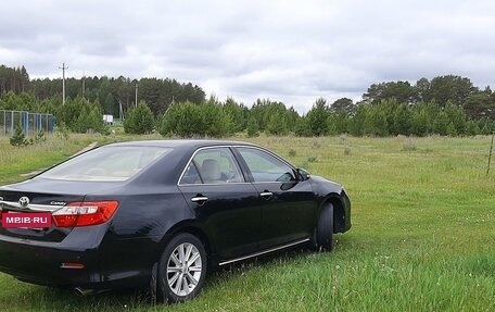 Toyota Camry, 2013 год, 2 500 000 рублей, 2 фотография