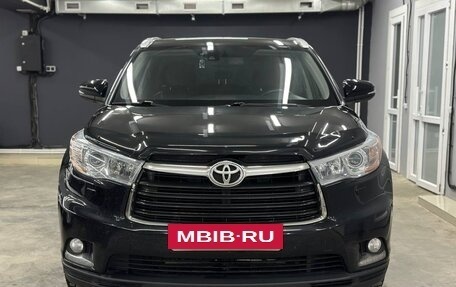 Toyota Highlander III, 2015 год, 3 150 000 рублей, 3 фотография