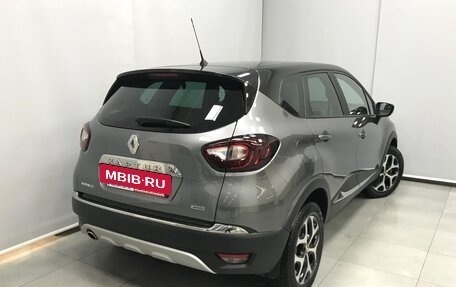 Renault Kaptur I рестайлинг, 2017 год, 1 497 000 рублей, 2 фотография