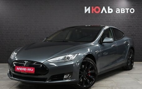 Tesla Model S I, 2013 год, 2 830 000 рублей, 1 фотография