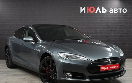 Tesla Model S I, 2013 год, 2 830 000 рублей, 3 фотография