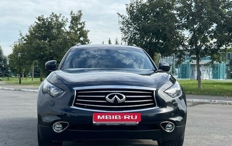 Infiniti QX70, 2015 год, 3 750 000 рублей, 2 фотография