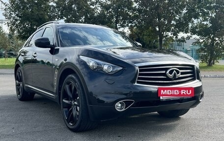 Infiniti QX70, 2015 год, 3 750 000 рублей, 4 фотография