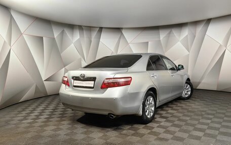 Toyota Camry, 2011 год, 1 098 000 рублей, 2 фотография