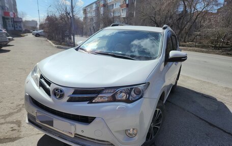 Toyota RAV4, 2014 год, 2 570 000 рублей, 2 фотография