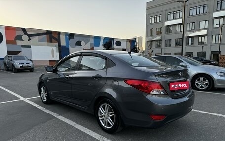 Hyundai Solaris II рестайлинг, 2011 год, 850 000 рублей, 13 фотография