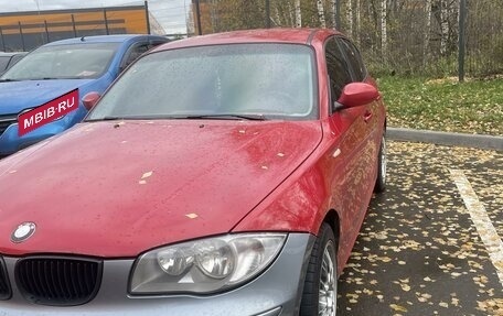 BMW 1 серия, 2004 год, 550 000 рублей, 1 фотография