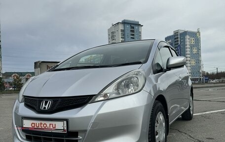 Honda Fit III, 2012 год, 1 070 000 рублей, 1 фотография