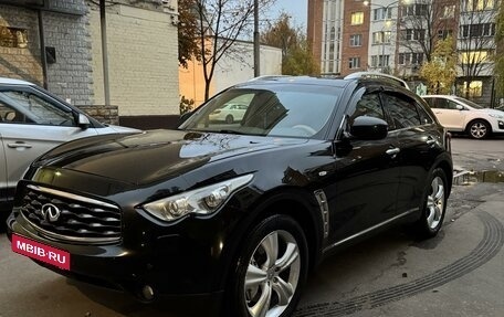 Infiniti FX II, 2010 год, 1 950 000 рублей, 1 фотография