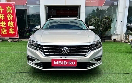 Volkswagen Passat B8 рестайлинг, 2021 год, 2 300 200 рублей, 2 фотография