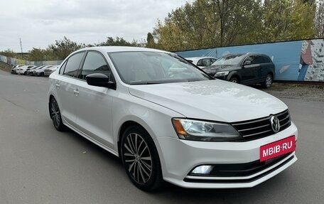 Volkswagen Jetta VI, 2015 год, 2 050 000 рублей, 2 фотография