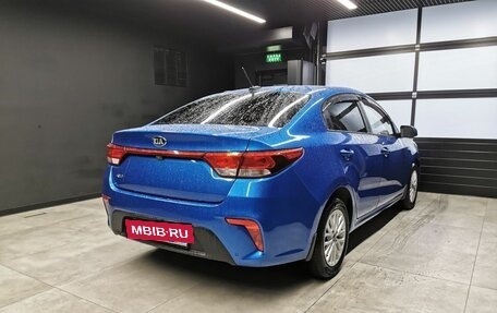 KIA Rio IV, 2018 год, 1 215 150 рублей, 2 фотография