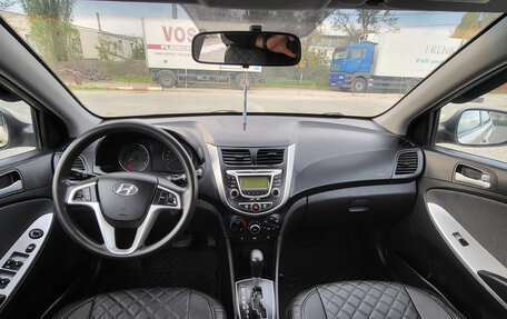 Hyundai Solaris II рестайлинг, 2011 год, 970 000 рублей, 8 фотография